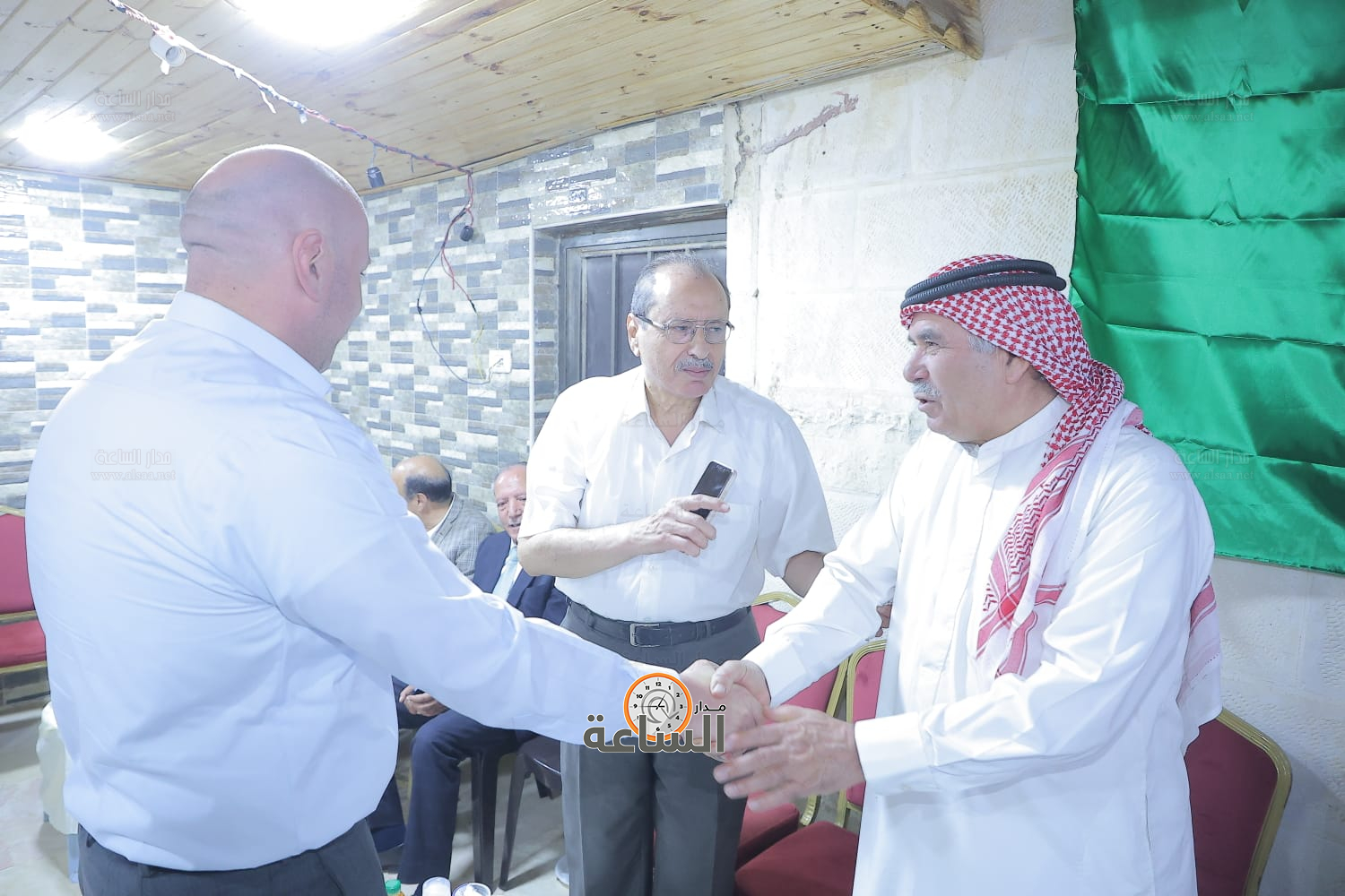 Madar Al-Saa Images 0.17010751680048664