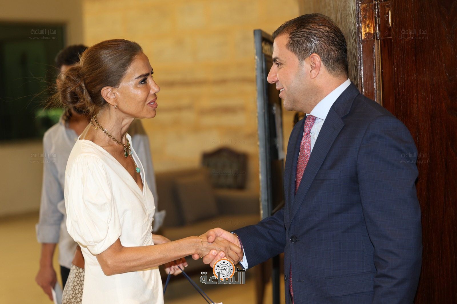 Madar Al-Saa Images 0.3594970171611267