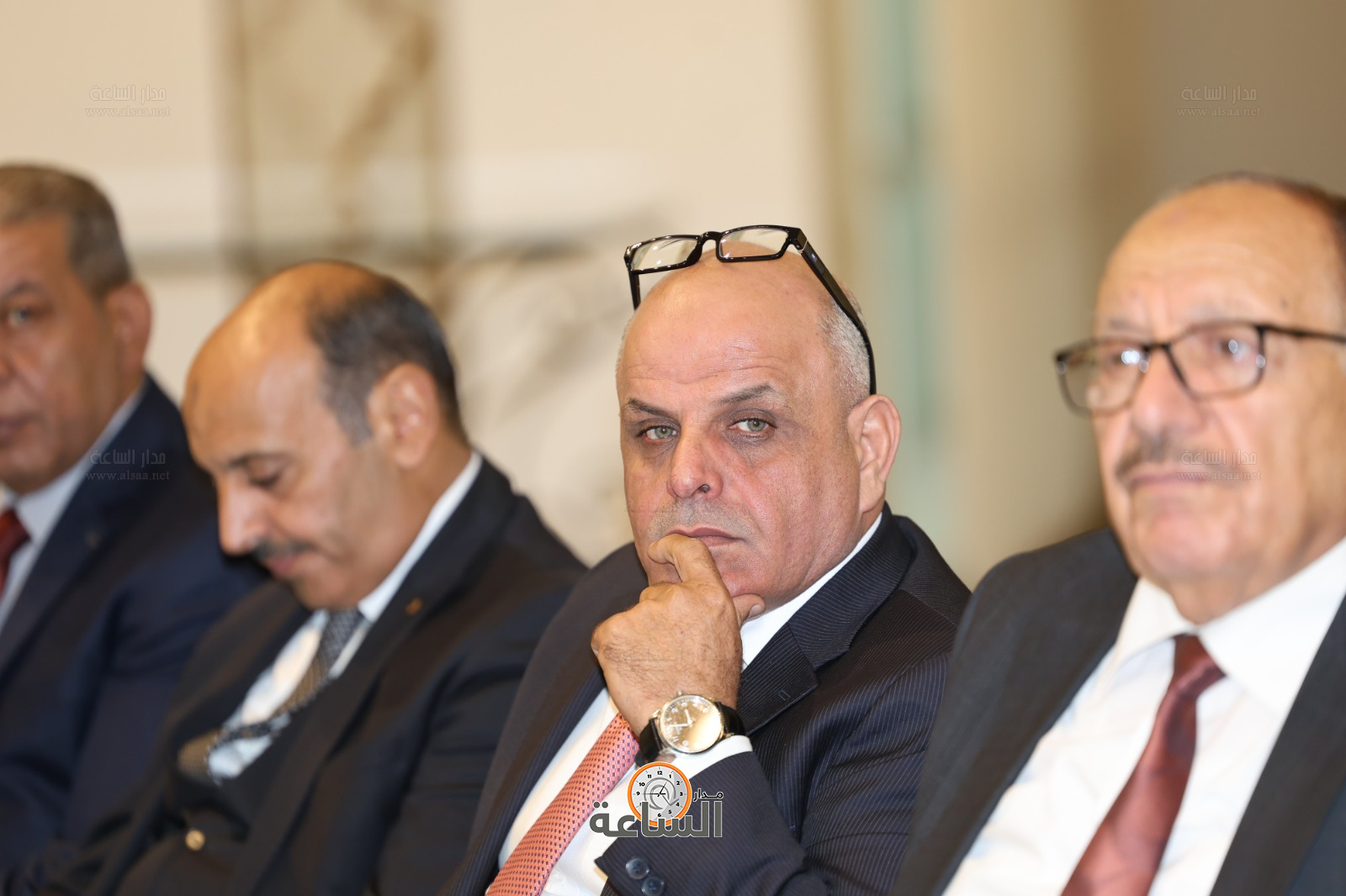 Madar Al-Saa Images 0.10926577189326814