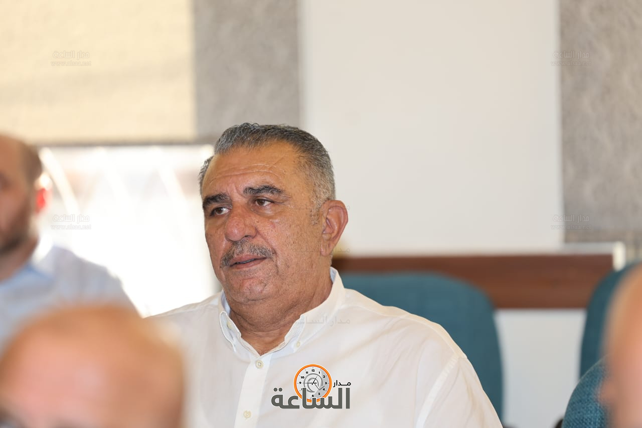 Madar Al-Saa Images 0.6178387025604107