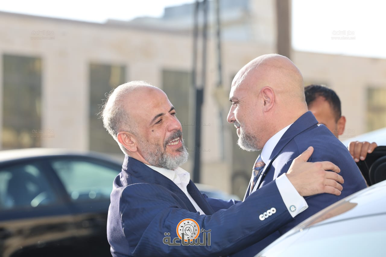 Madar Al-Saa Images 0.9061456804770421