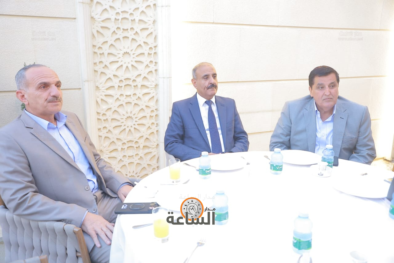 Madar Al-Saa Images 0.36835464964533415