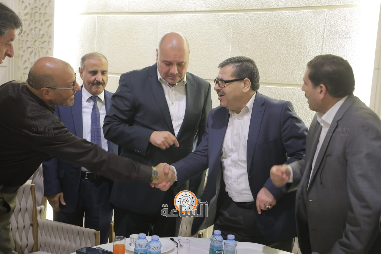 Madar Al-Saa Images 0.9826526576434722