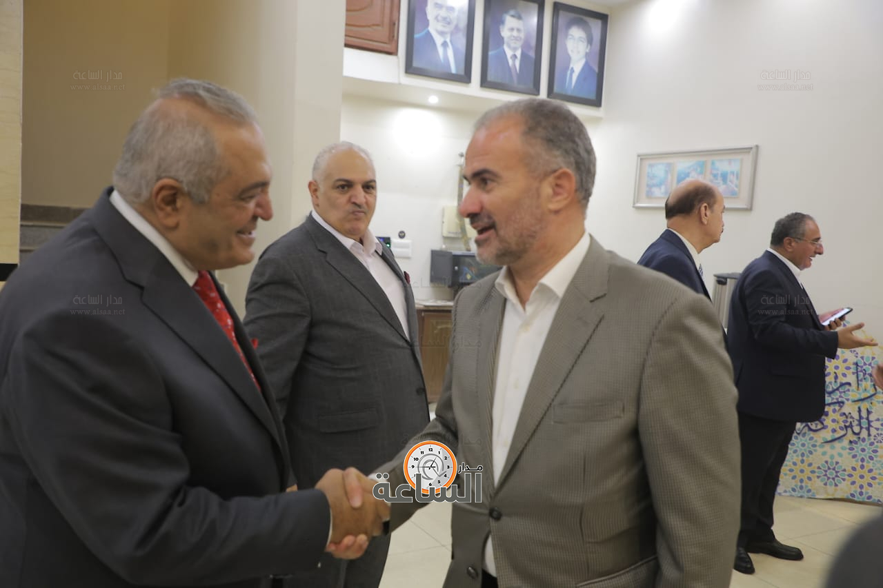 Madar Al-Saa Images 0.22618158190500315