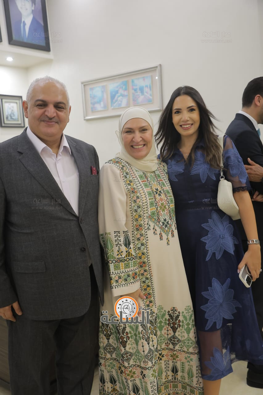 Madar Al-Saa Images 0.004161012823331034