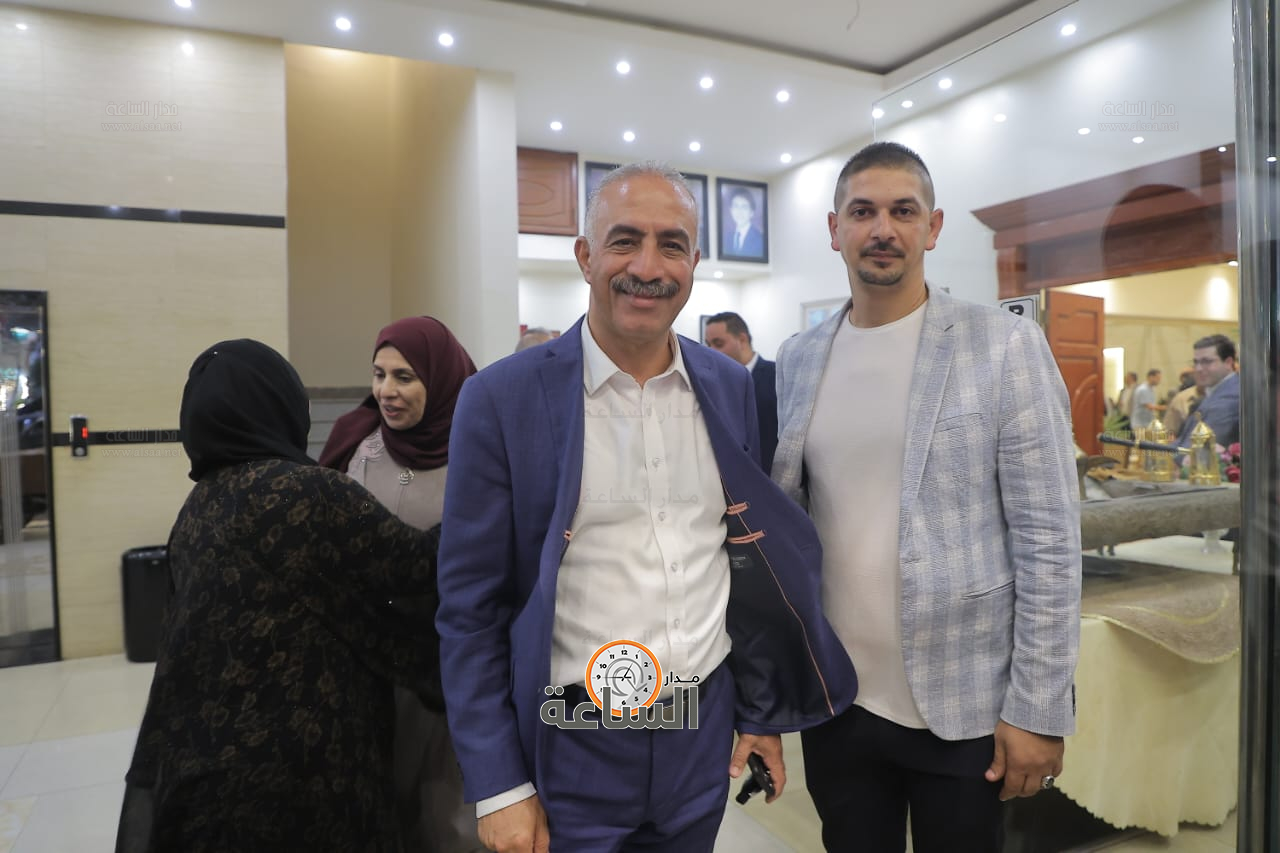 Madar Al-Saa Images 0.8822782774174237