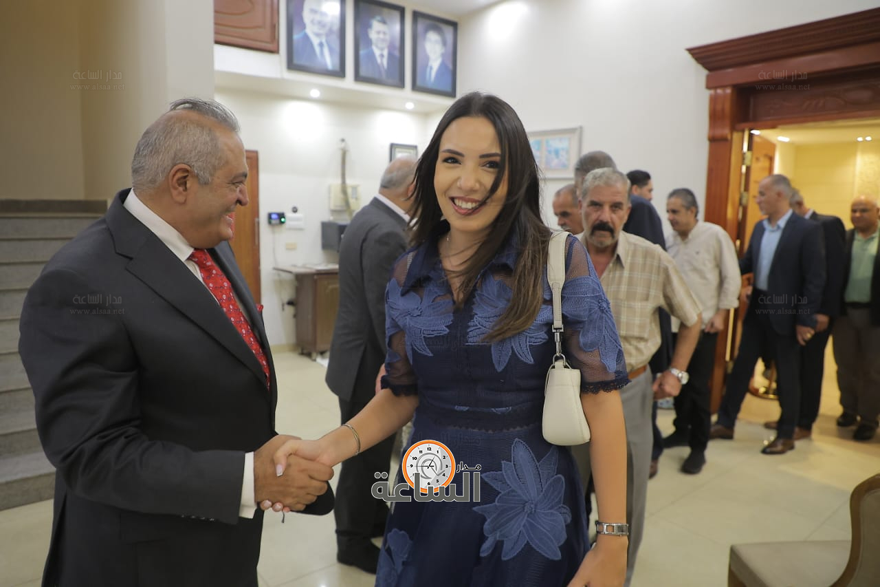 Madar Al-Saa Images 0.43157276517593024