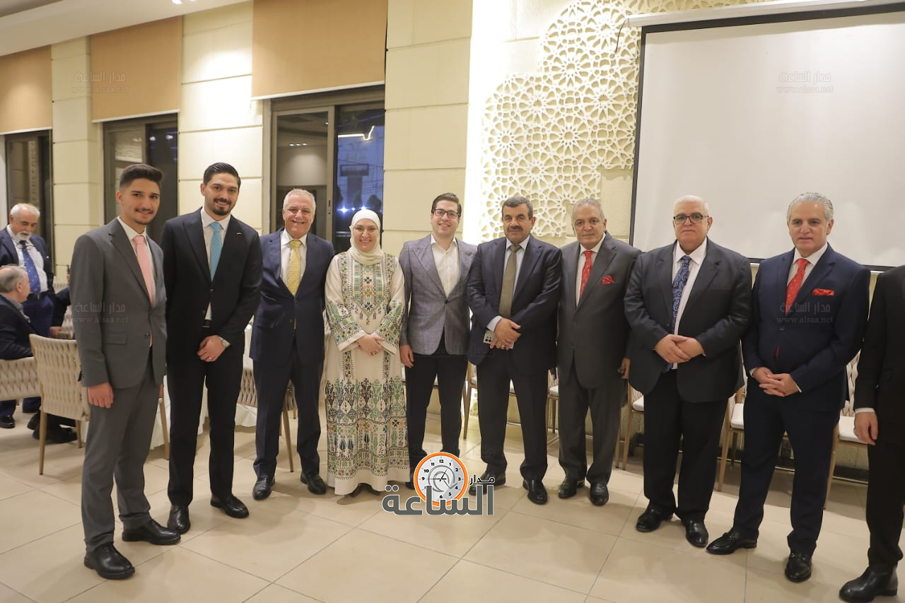 Madar Al-Saa Images 0.7138848262940711