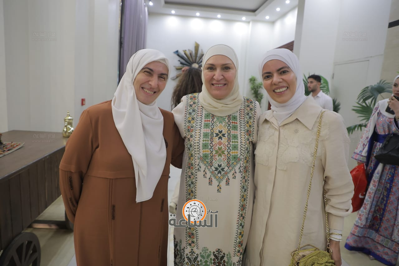 Madar Al-Saa Images 0.49642904508245755