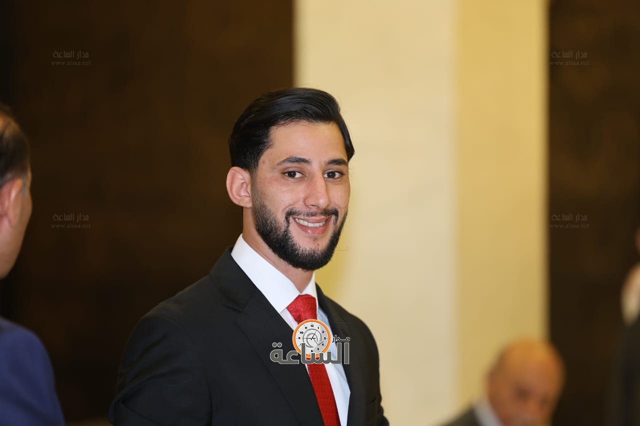 Madar Al-Saa Images 0.9415477058281853