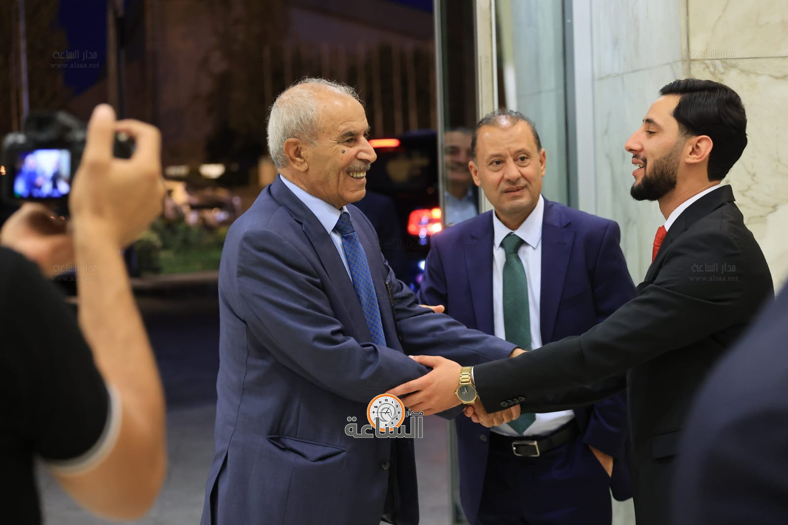 Madar Al-Saa Images 0.5876181903511961