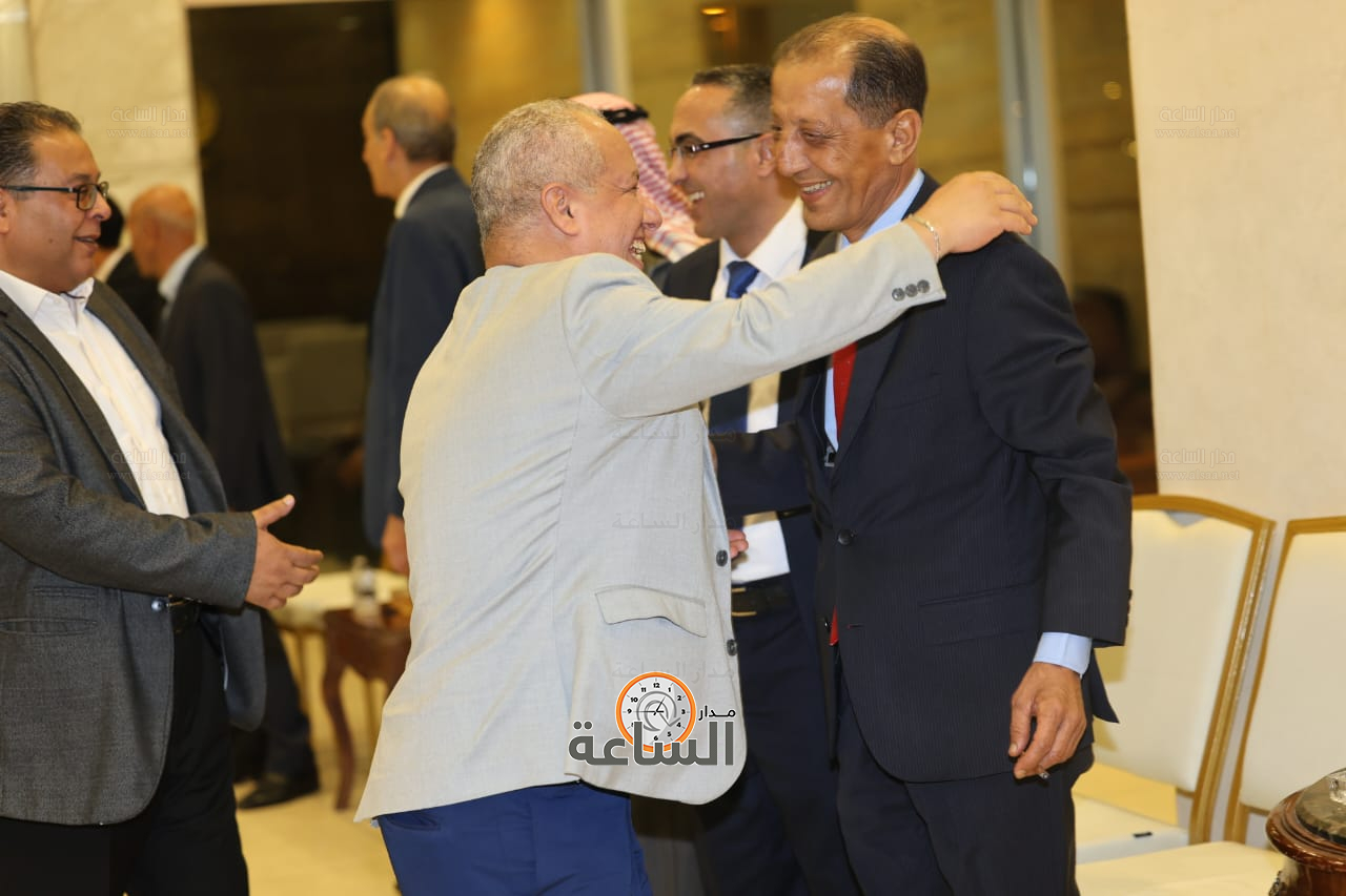 Madar Al-Saa Images 0.24730456011955326