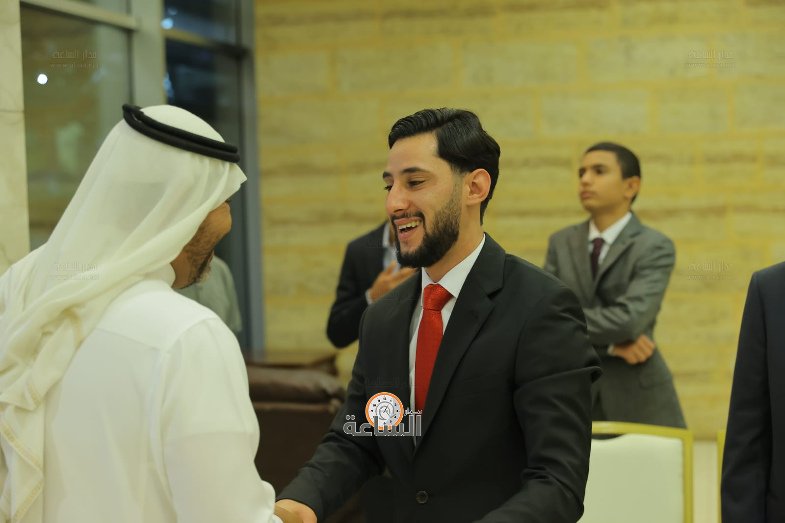 Madar Al-Saa Images 0.9831188622264309