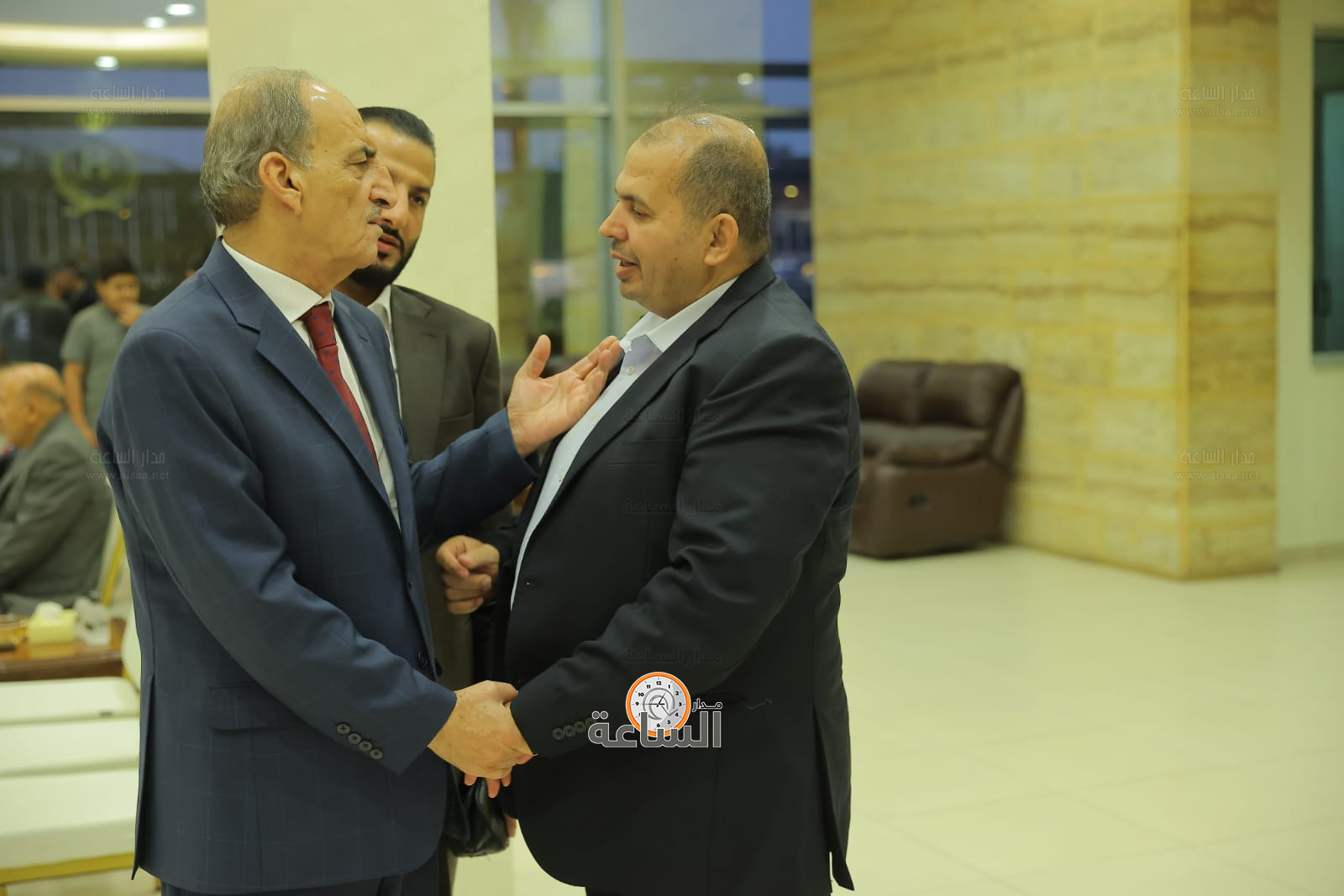 Madar Al-Saa Images 0.32090790841823713