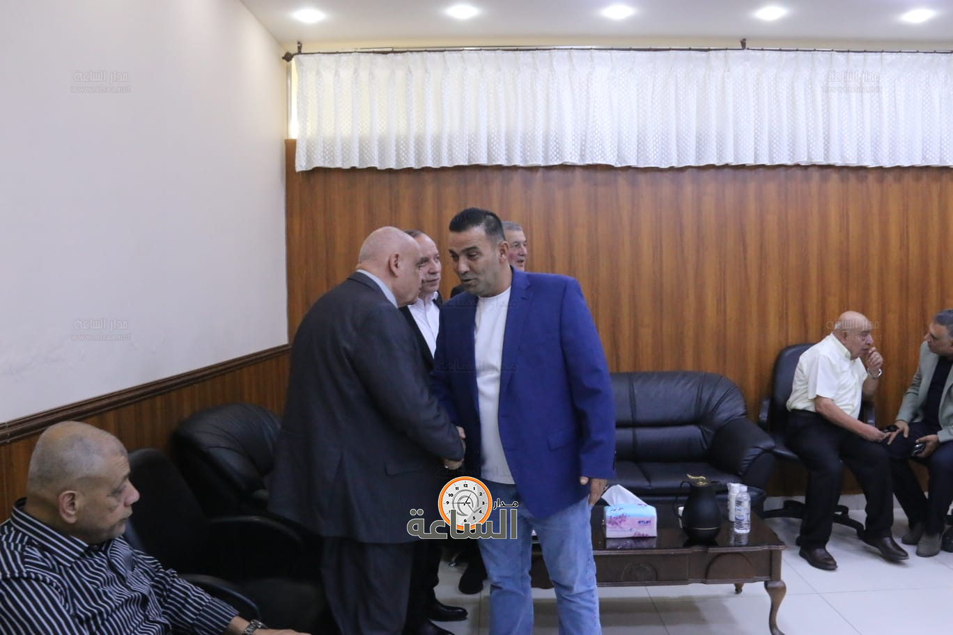 Madar Al-Saa Images 0.4188577653394958