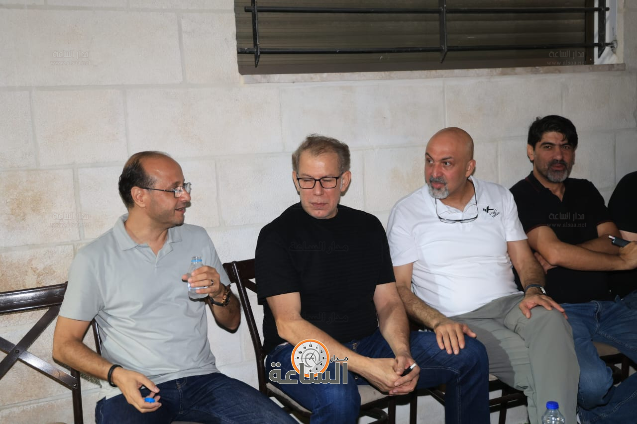 Madar Al-Saa Images 0.475711147411779