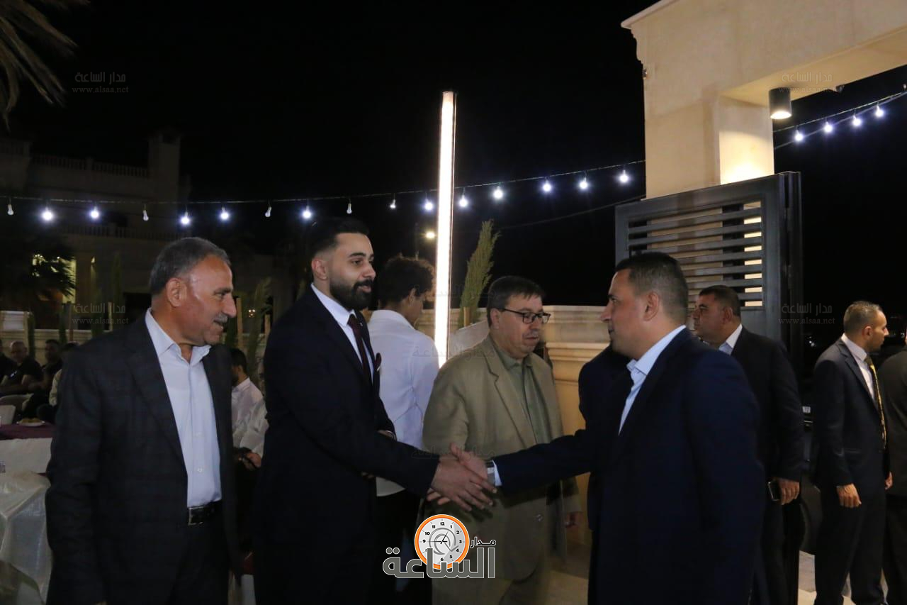 Madar Al-Saa Images 0.35382813040316075