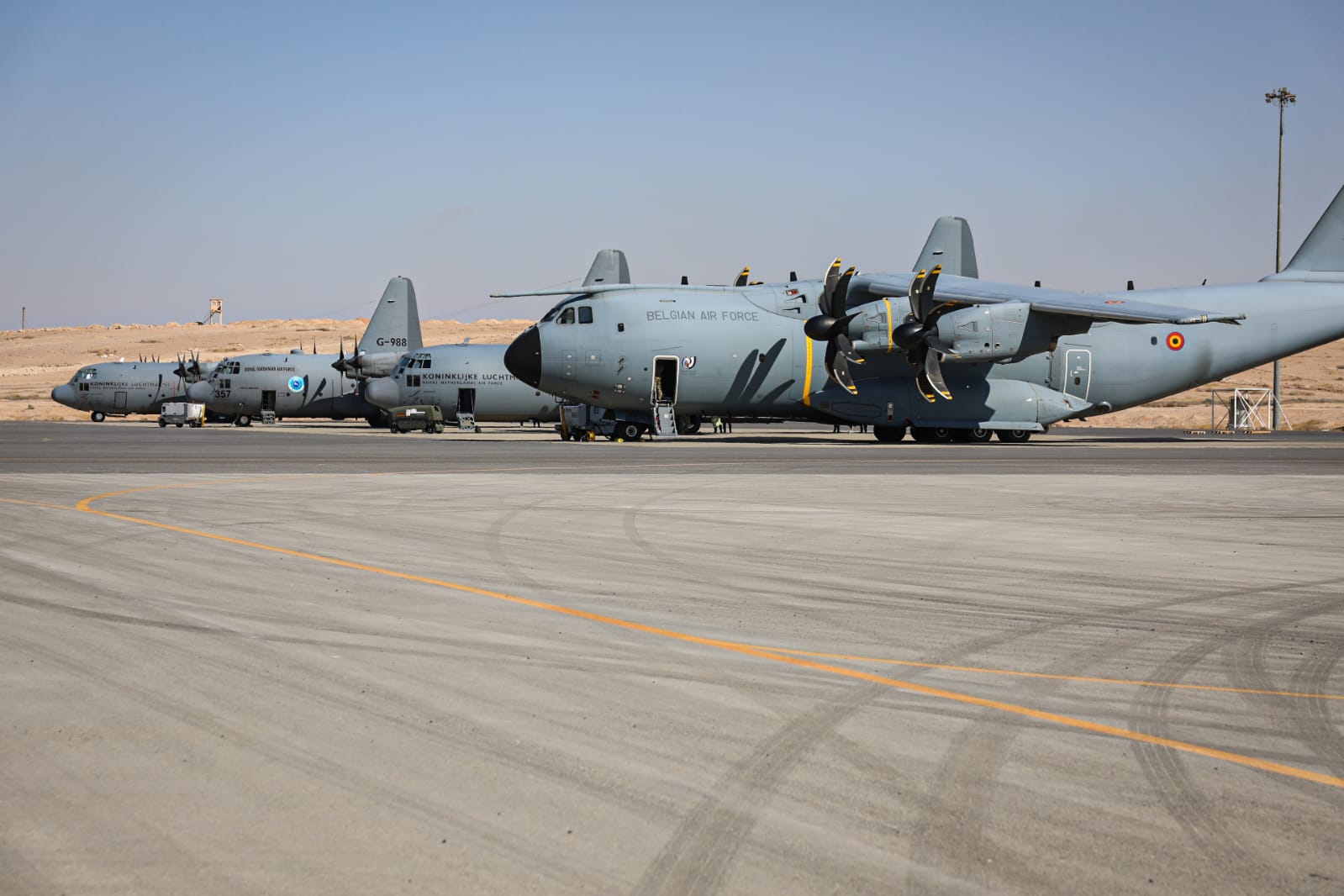 Madar Al-Saa Images 0.33565319686019246