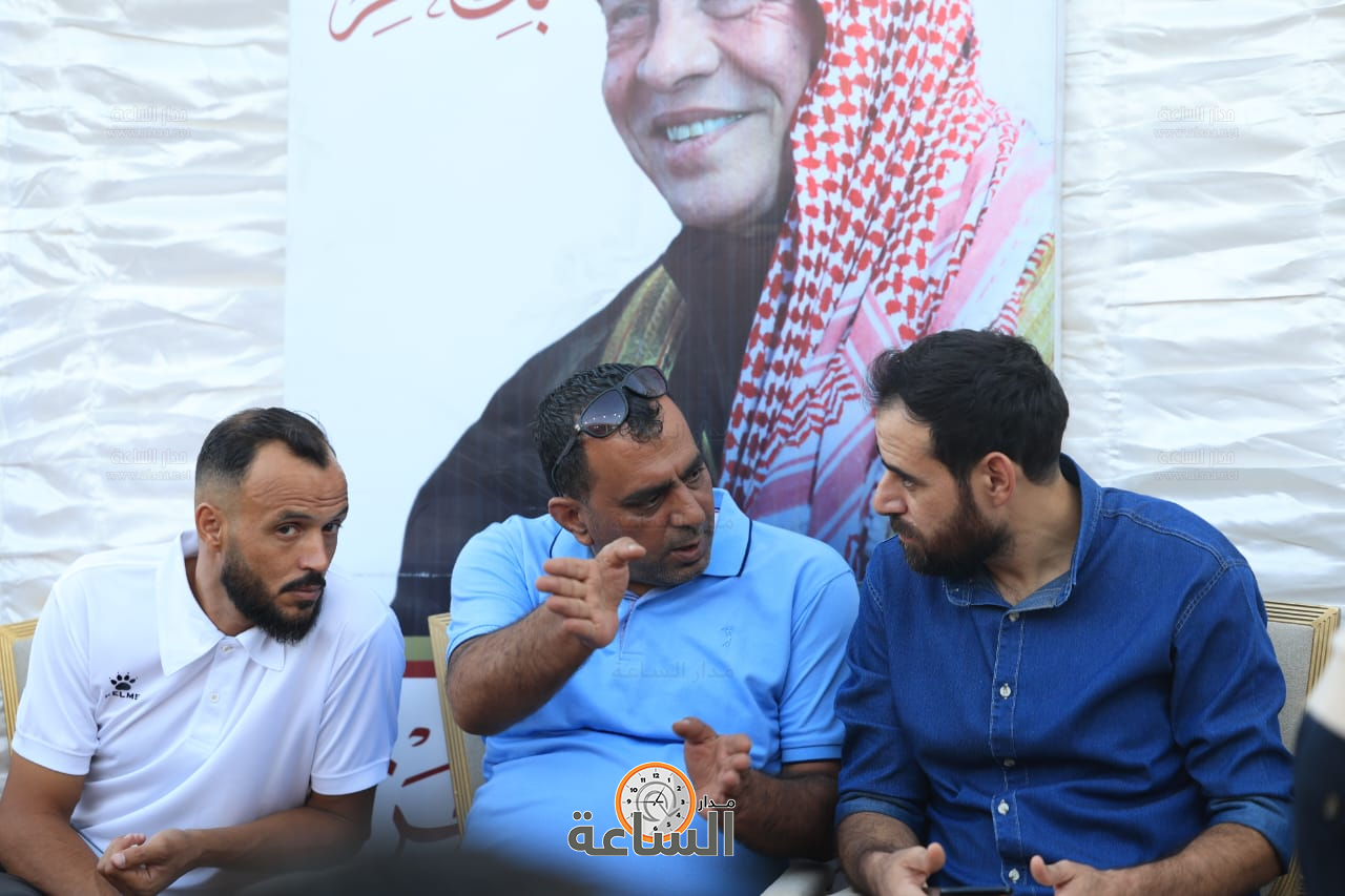 Madar Al-Saa Images 0.004251185965106097