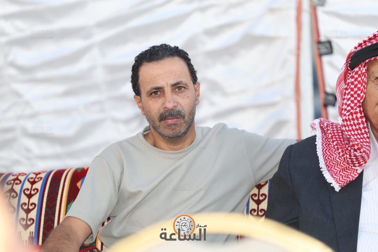 Madar Al-Saa Images 0.7569713237955752