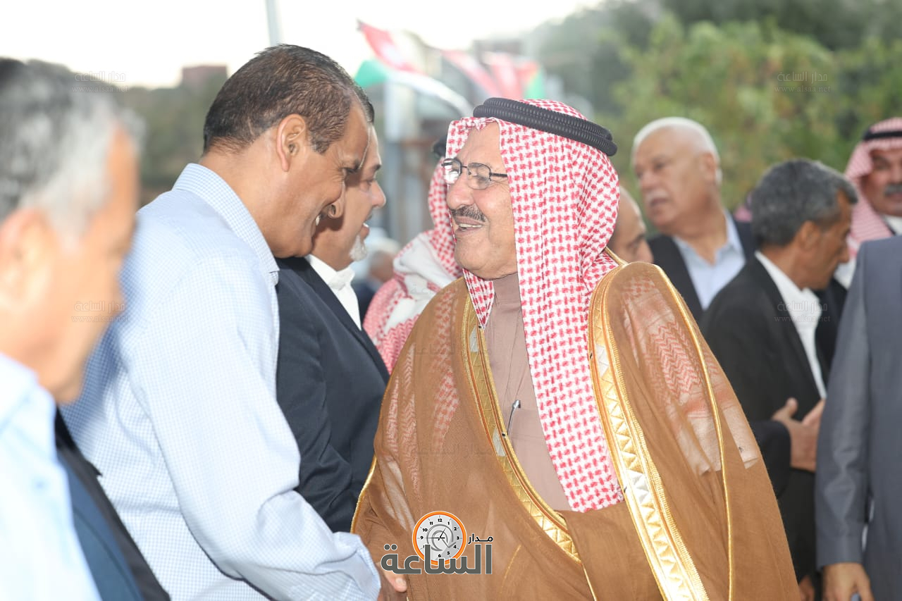 Madar Al-Saa Images 0.5455529856663388