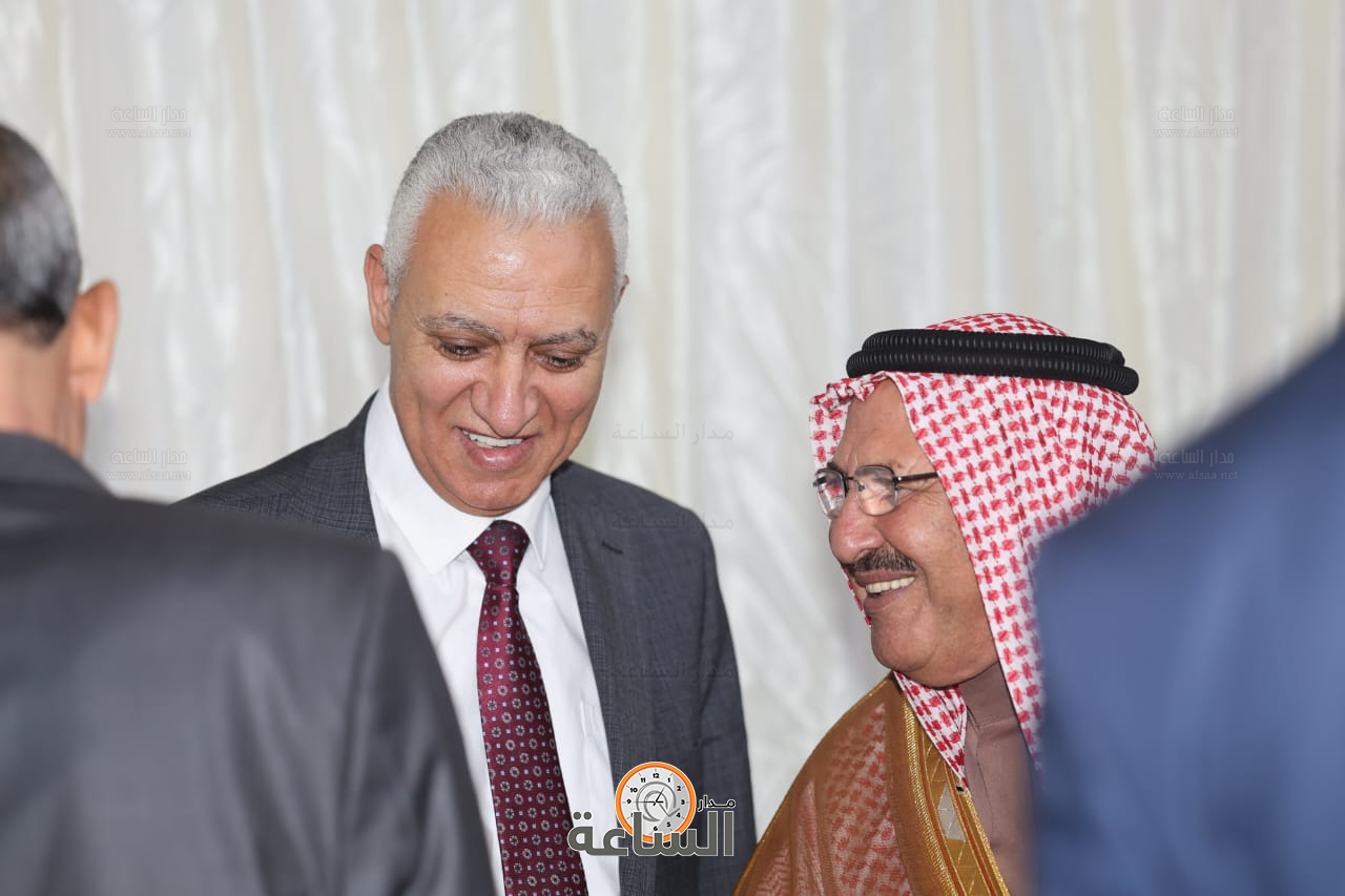 Madar Al-Saa Images 0.9158138487470809