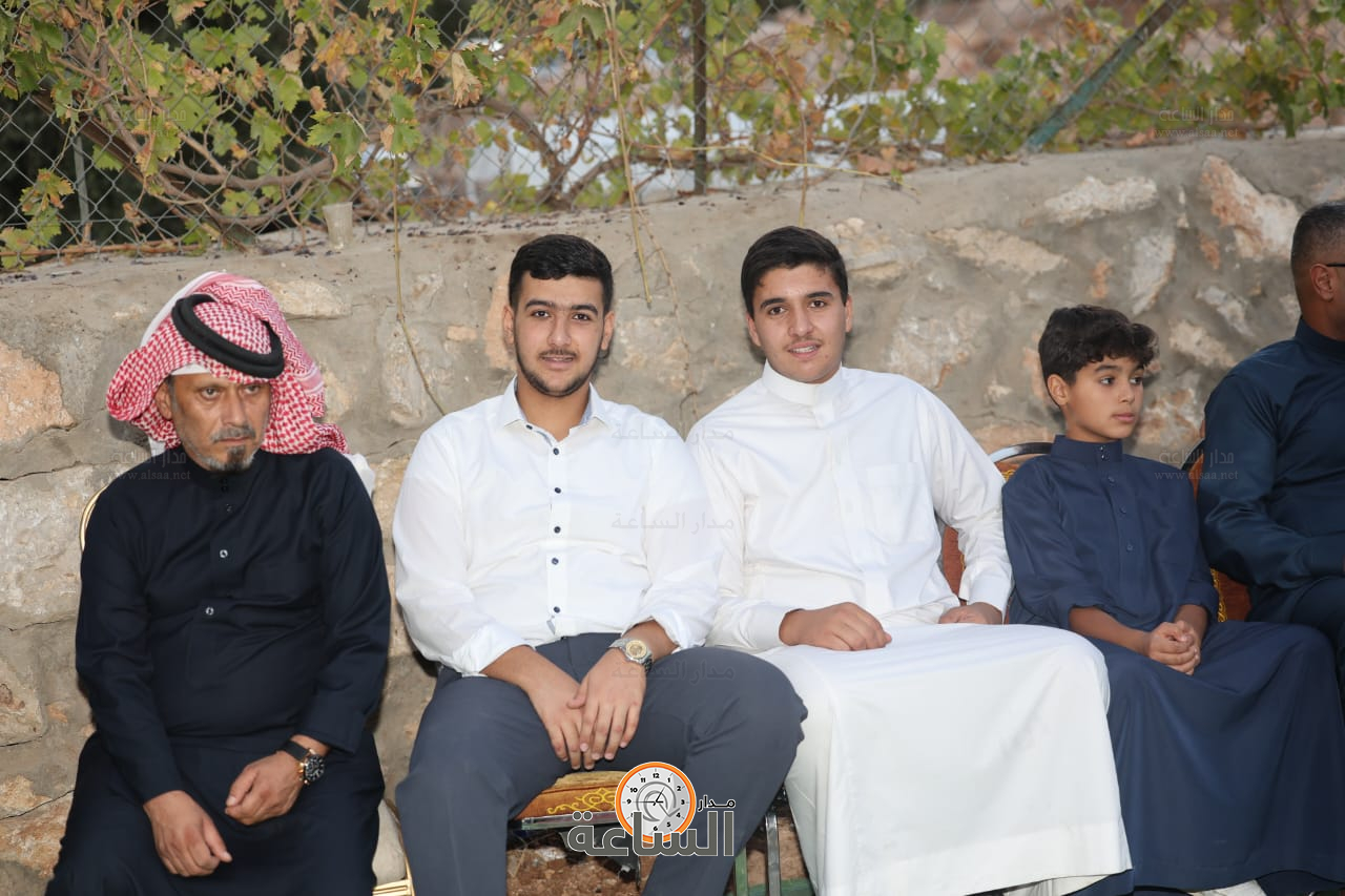 Madar Al-Saa Images 0.8326399418139029