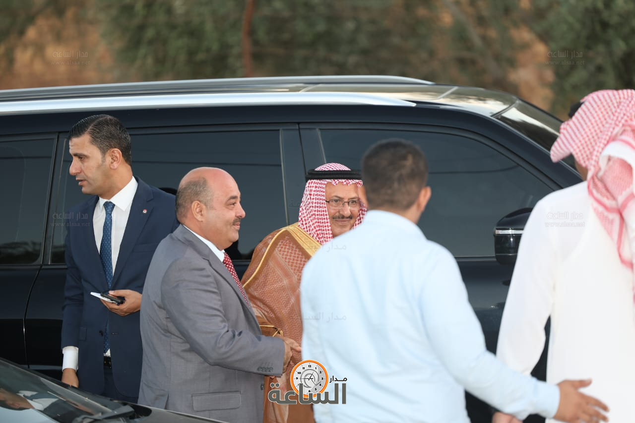 Madar Al-Saa Images 0.7424589703339806