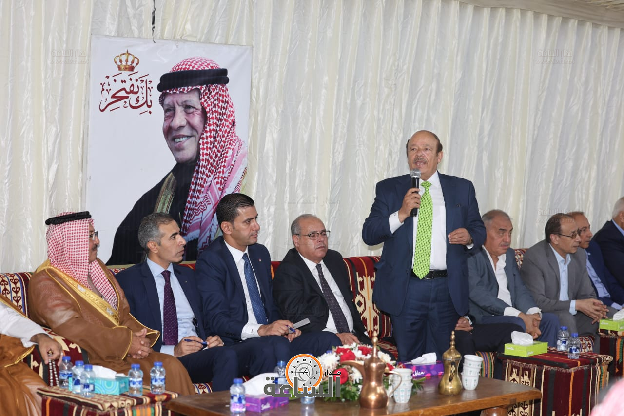 Madar Al-Saa Images 0.6617770557253627