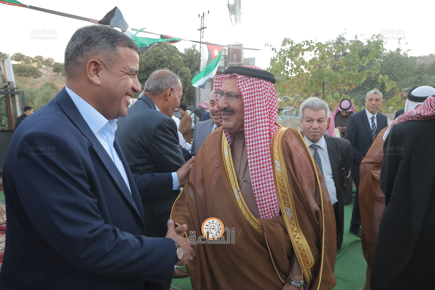 Madar Al-Saa Images 0.7287775873384912