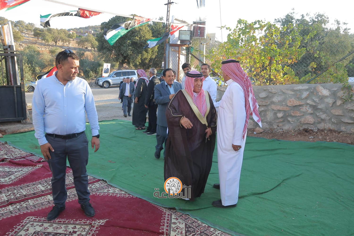 Madar Al-Saa Images 0.932646152814889