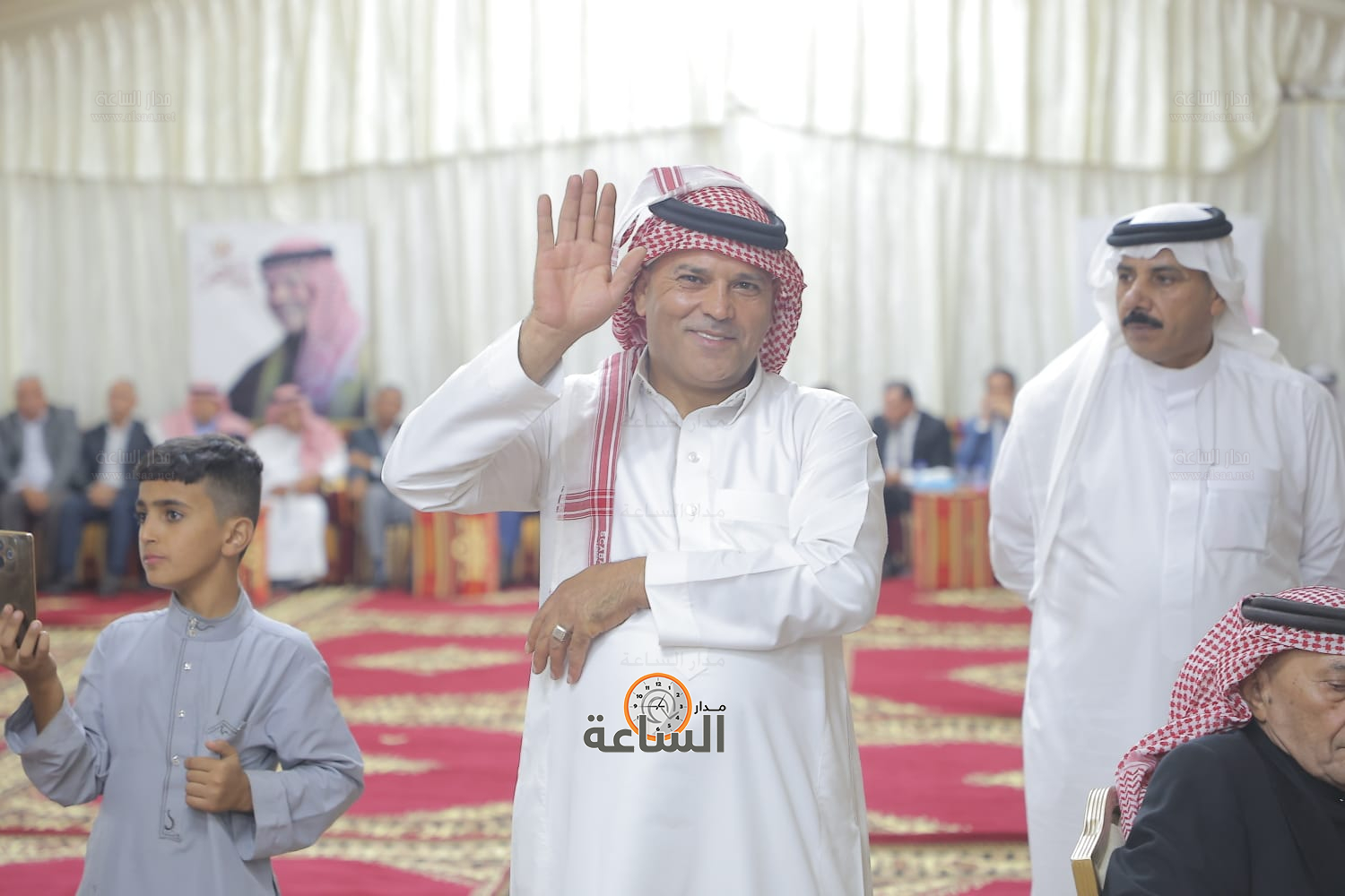 Madar Al-Saa Images 0.24052388182732998