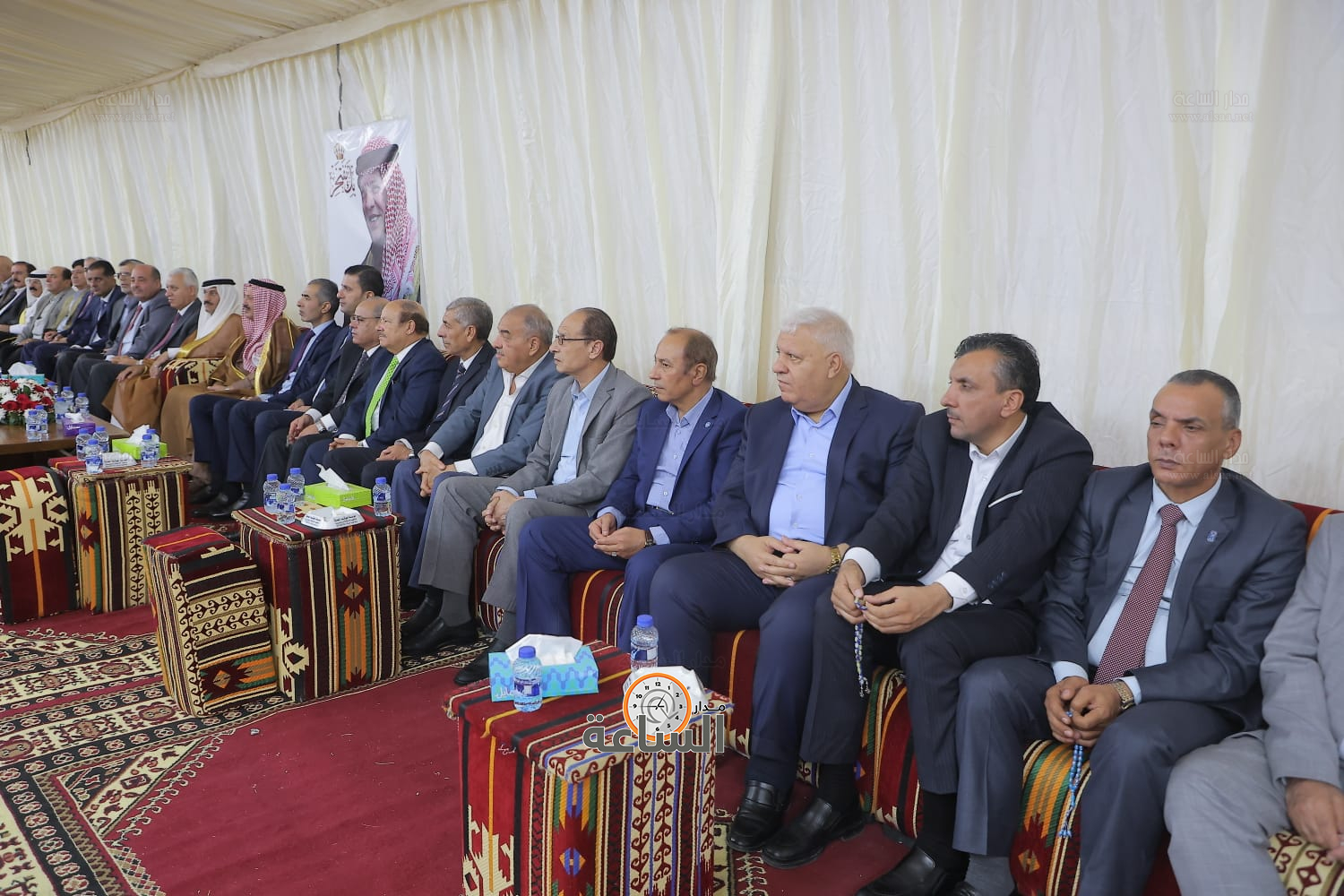 Madar Al-Saa Images 0.587076907862966