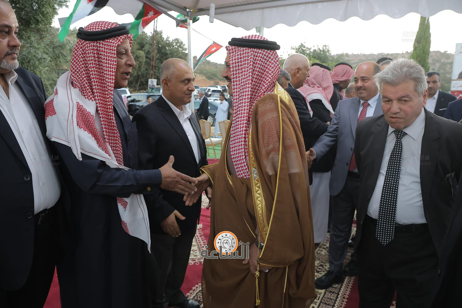 Madar Al-Saa Images 0.7456863214981506