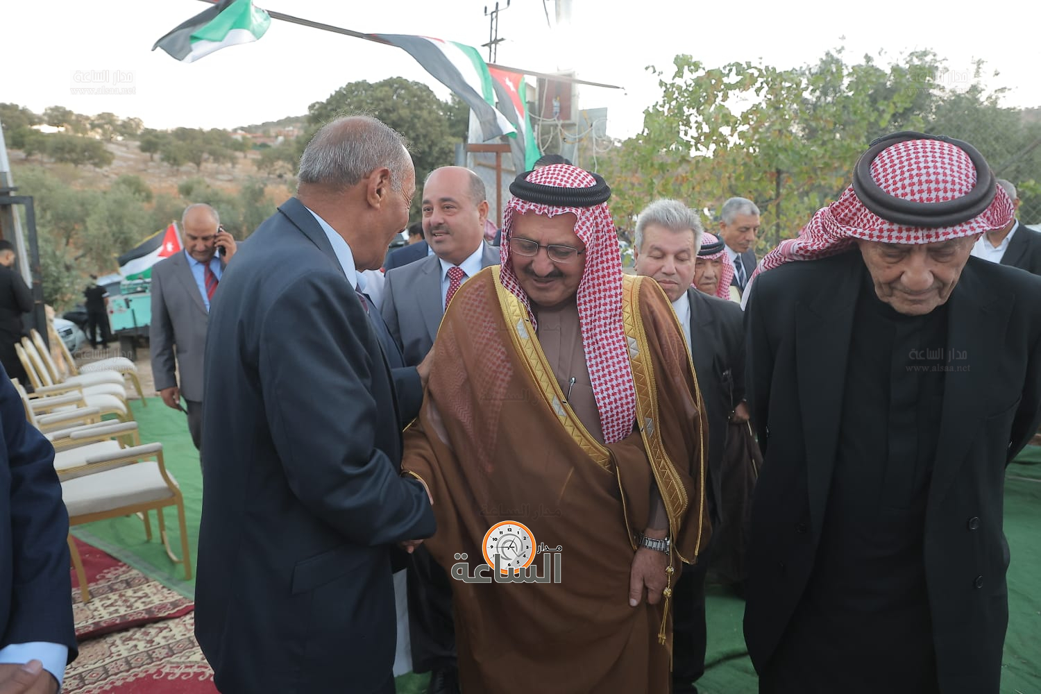 Madar Al-Saa Images 0.5774161417372367