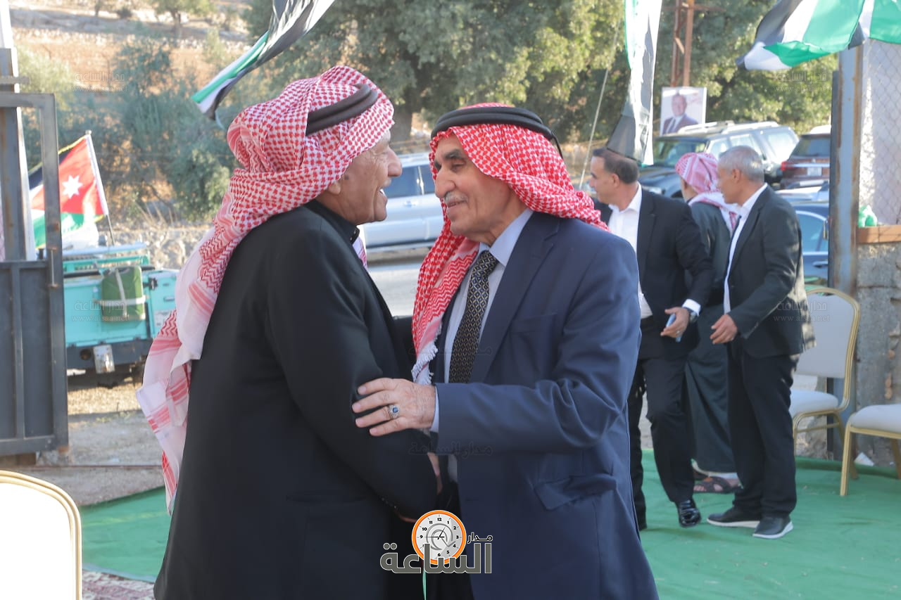 Madar Al-Saa Images 0.40054391303246517