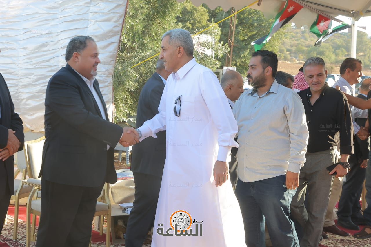 Madar Al-Saa Images 0.37598452136700733