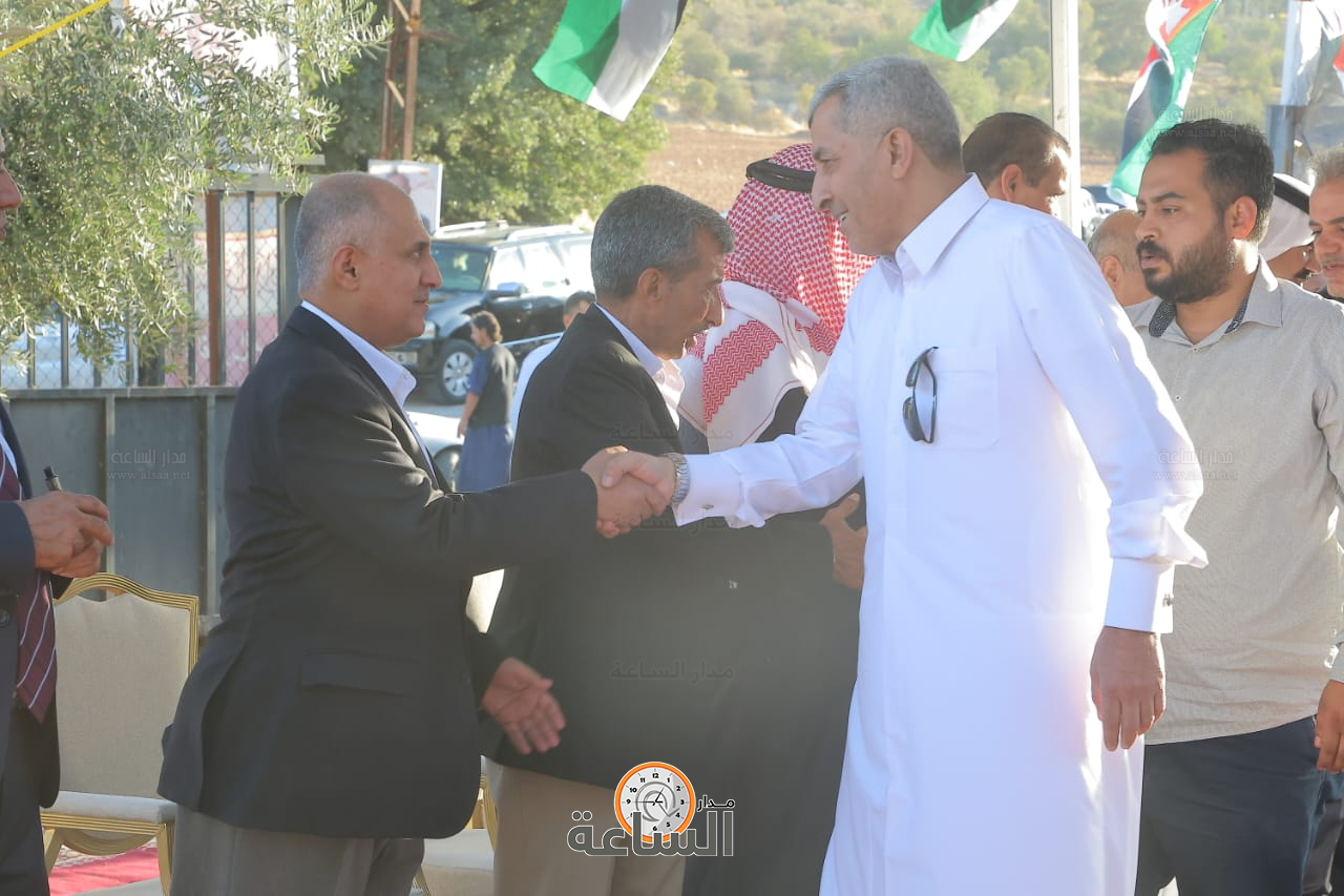 Madar Al-Saa Images 0.13076598951267449