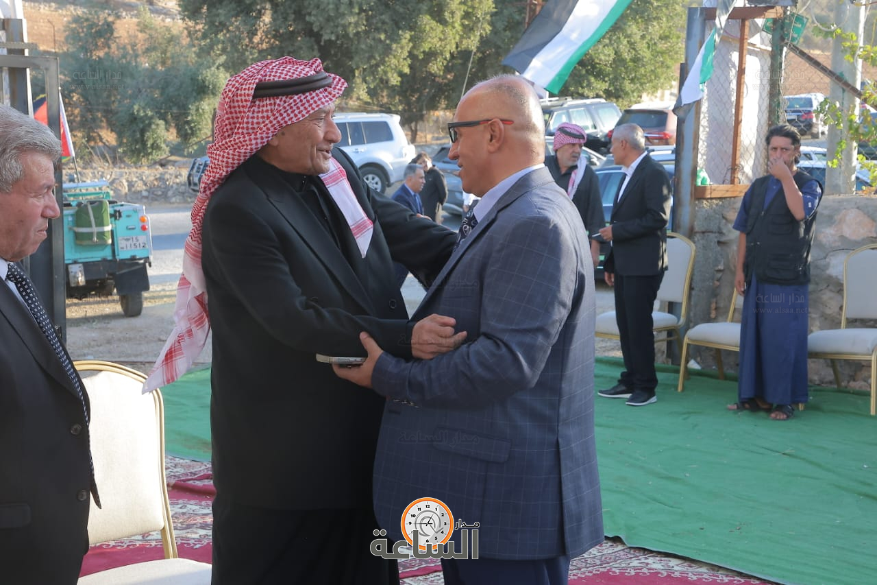 Madar Al-Saa Images 0.2549428439985254