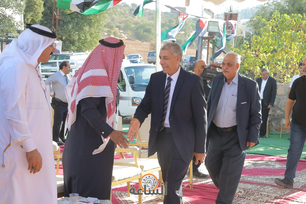 Madar Al-Saa Images 0.46820345492792026