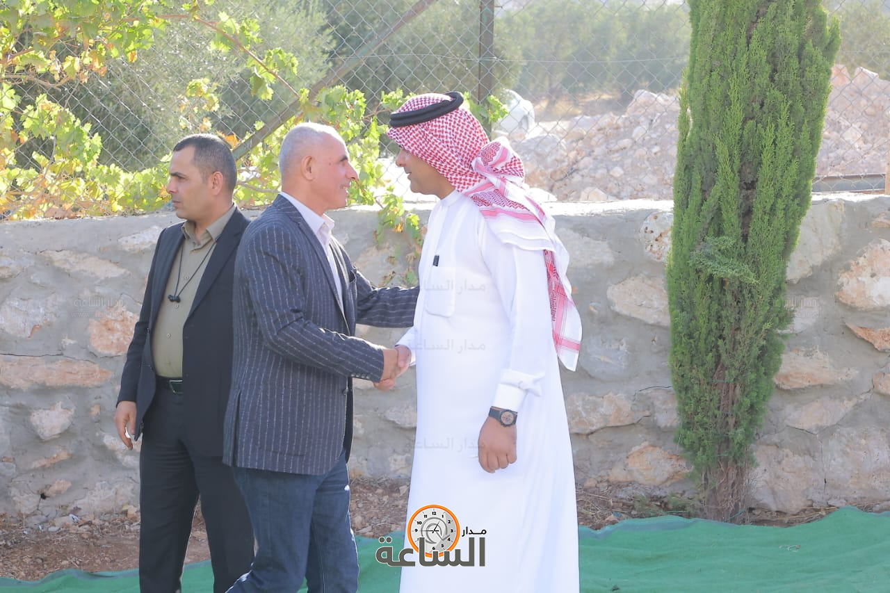 Madar Al-Saa Images 0.48391241268448915