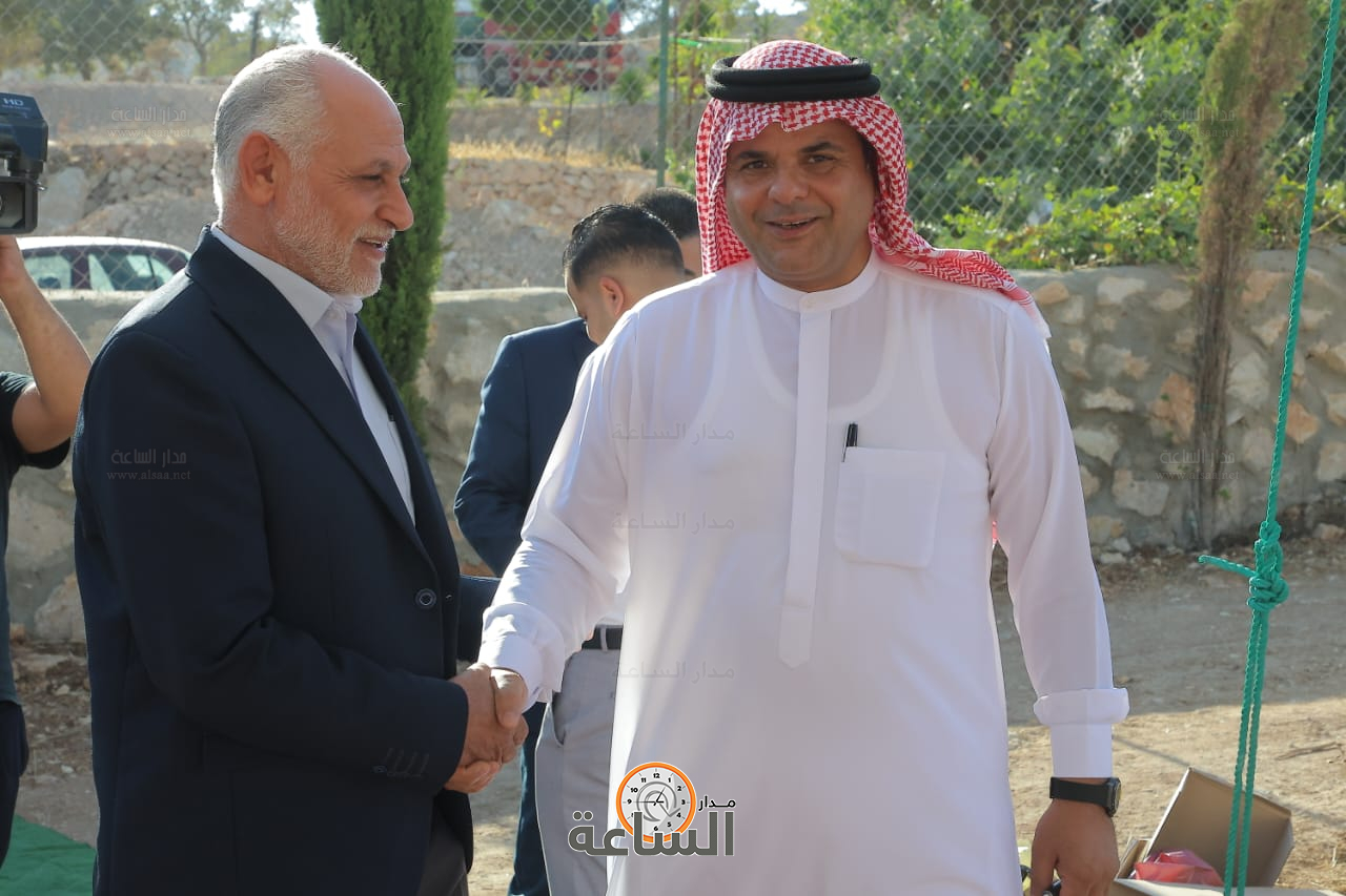 Madar Al-Saa Images 0.5782172532453834