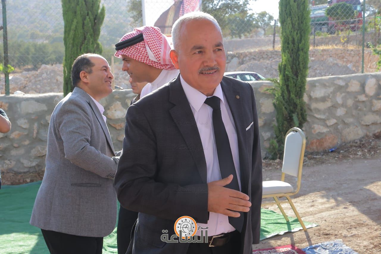 Madar Al-Saa Images 0.5688123470353783