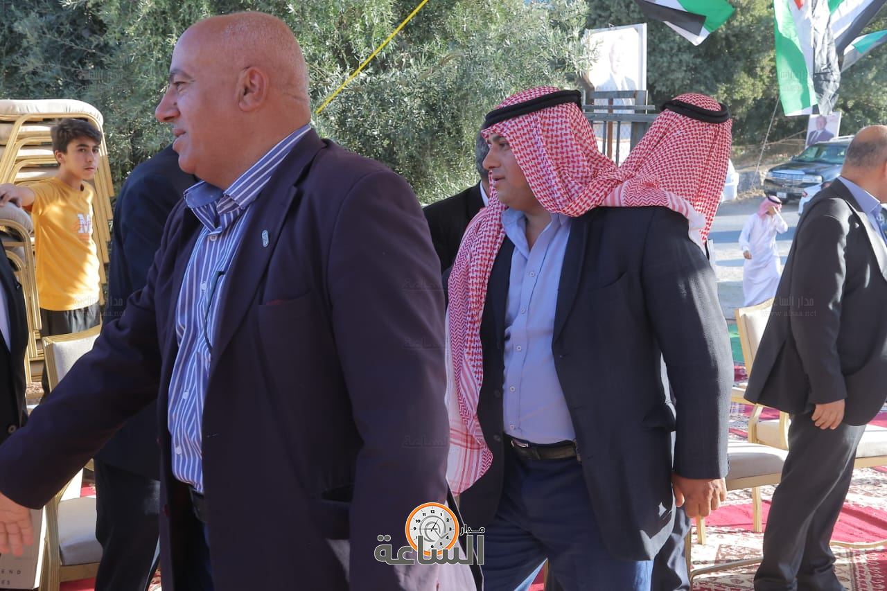 Madar Al-Saa Images 0.38295295659432727