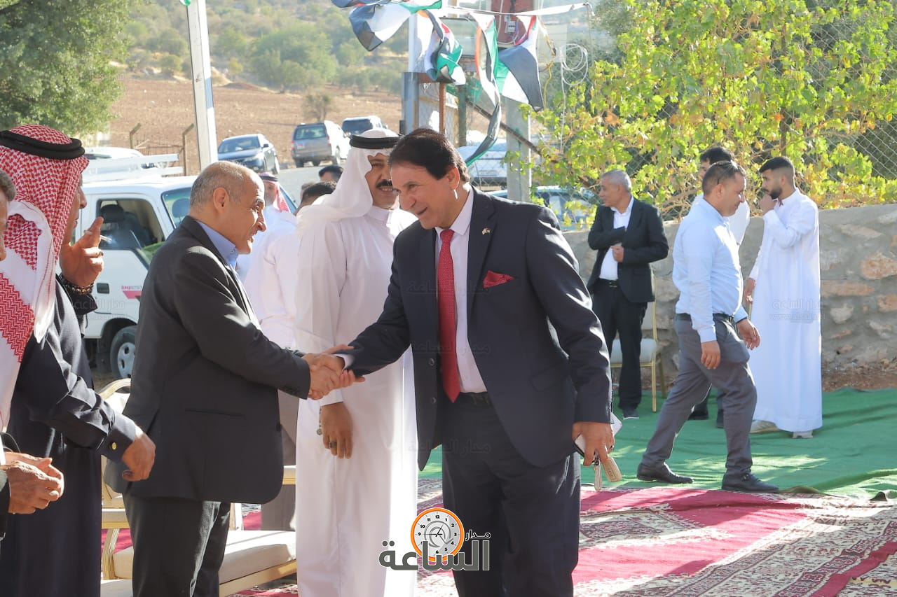 Madar Al-Saa Images 0.8803266608447124