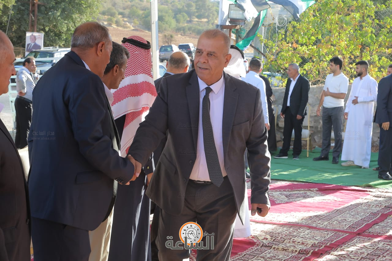 Madar Al-Saa Images 0.13412524983256768