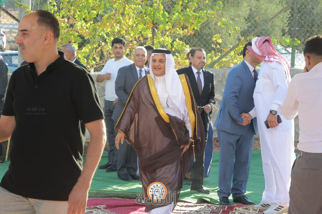 Madar Al-Saa Images 0.524213910057763