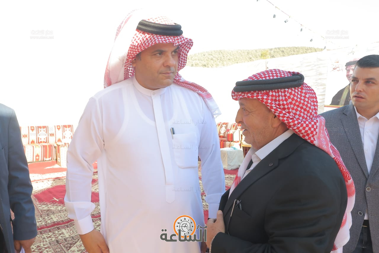 Madar Al-Saa Images 0.9707498458304309