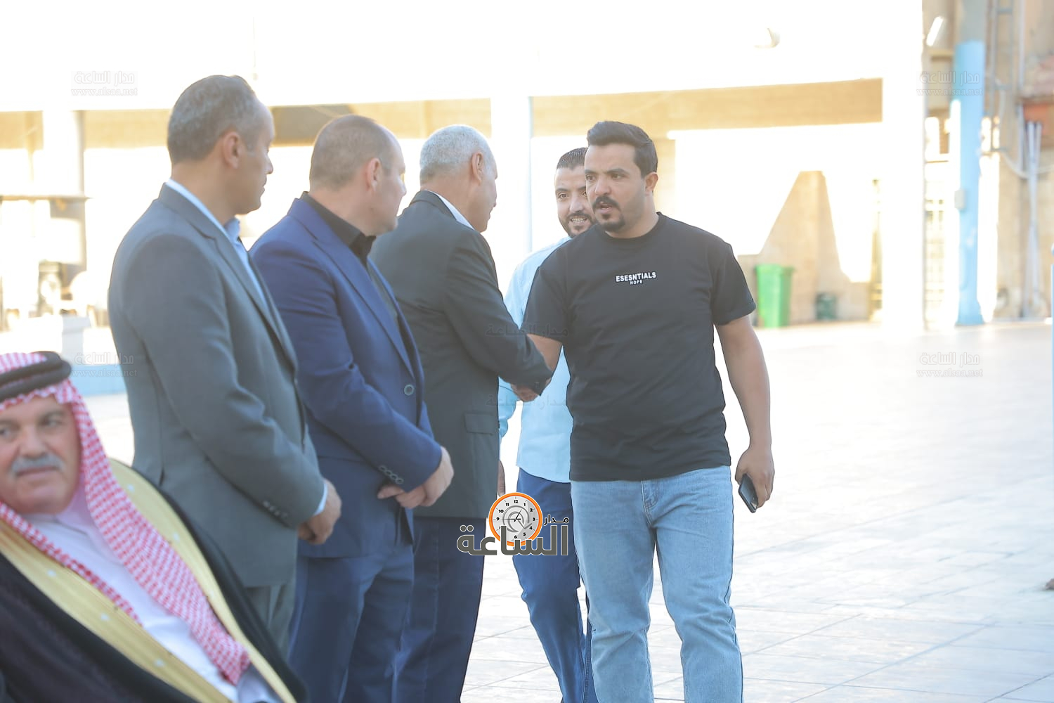 Madar Al-Saa Images 0.7777440612979384