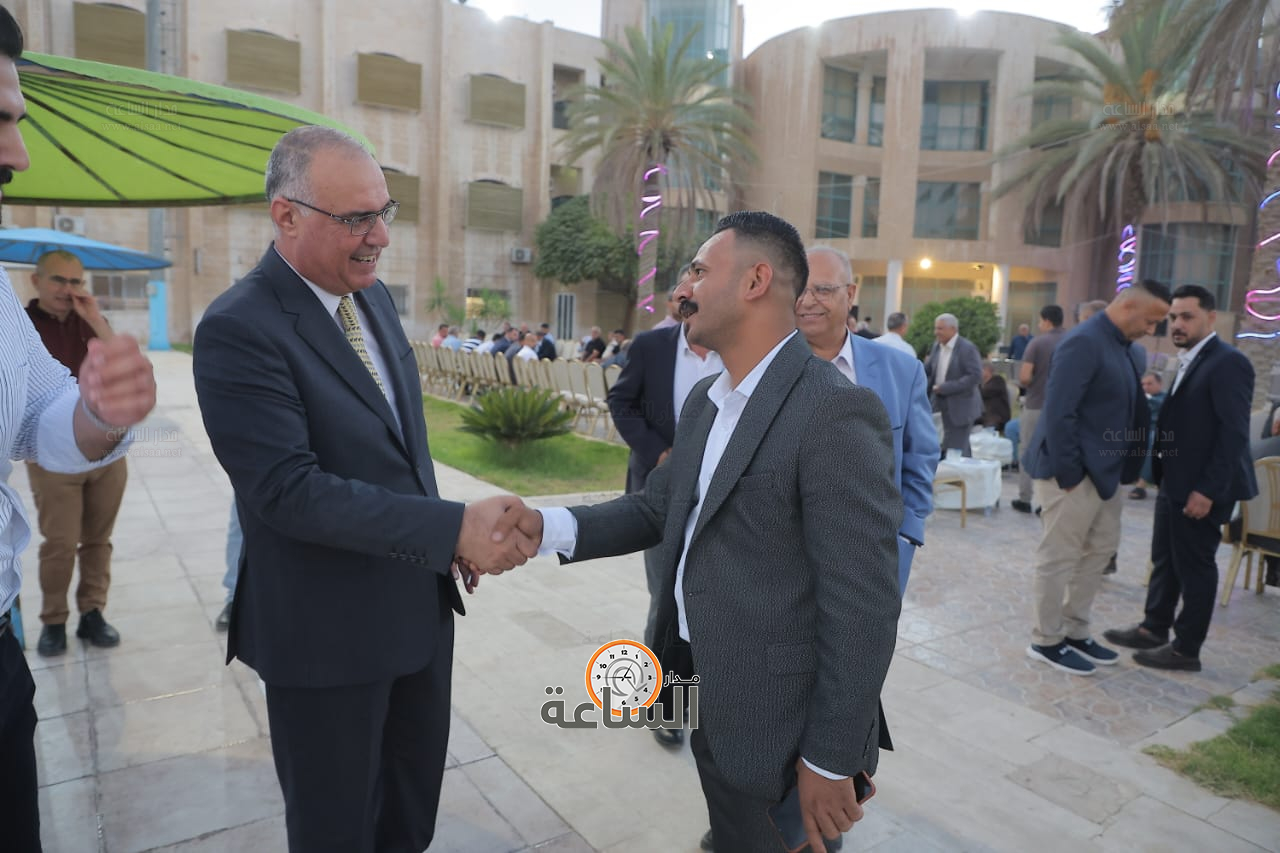 Madar Al-Saa Images 0.7004272857560926